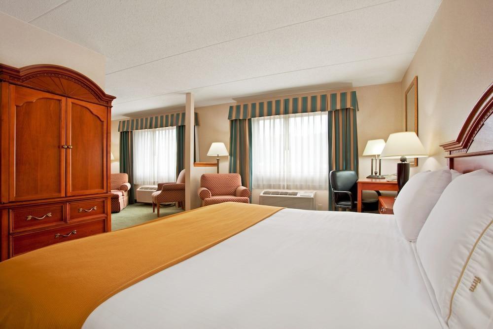Holiday Inn Express Hotel Pittsburgh-North/Harmarville By Ihg Экстерьер фото