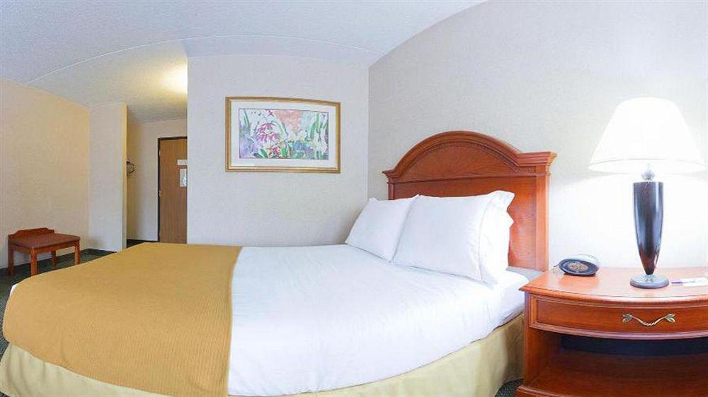 Holiday Inn Express Hotel Pittsburgh-North/Harmarville By Ihg Экстерьер фото